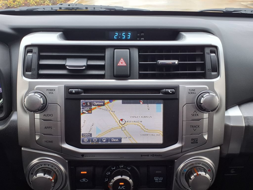 Used 2018 Toyota 4Runner SR5 Premium AWD/4WD image 31