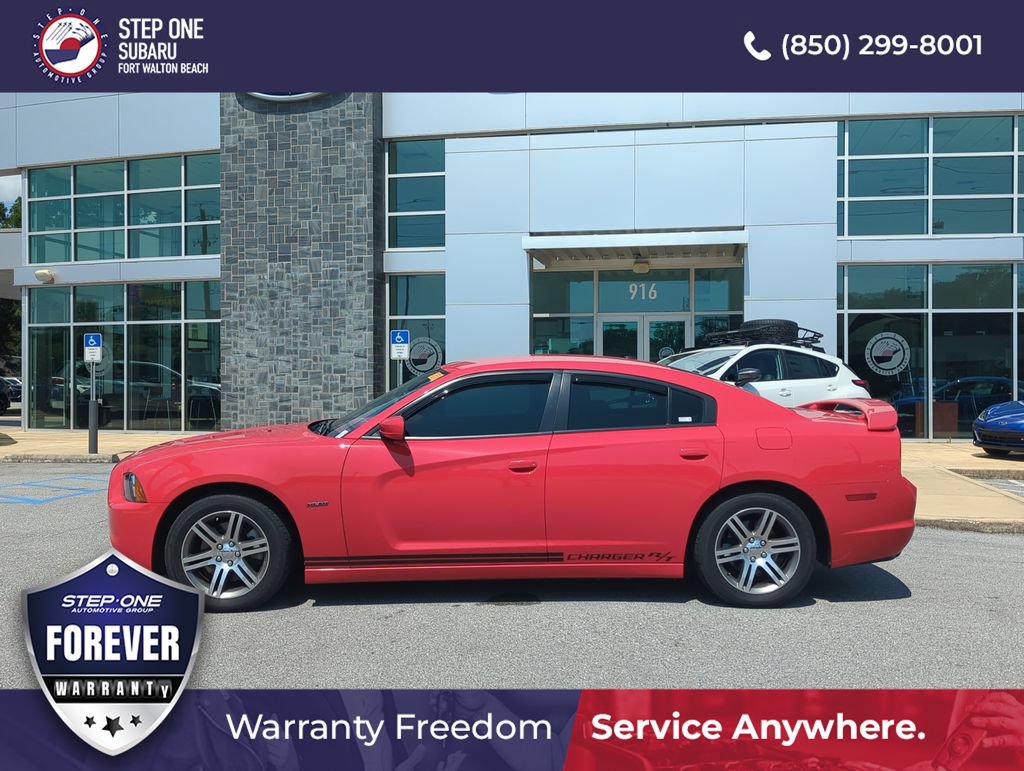 Used 2014 Dodge Charger R/T RWD image 4