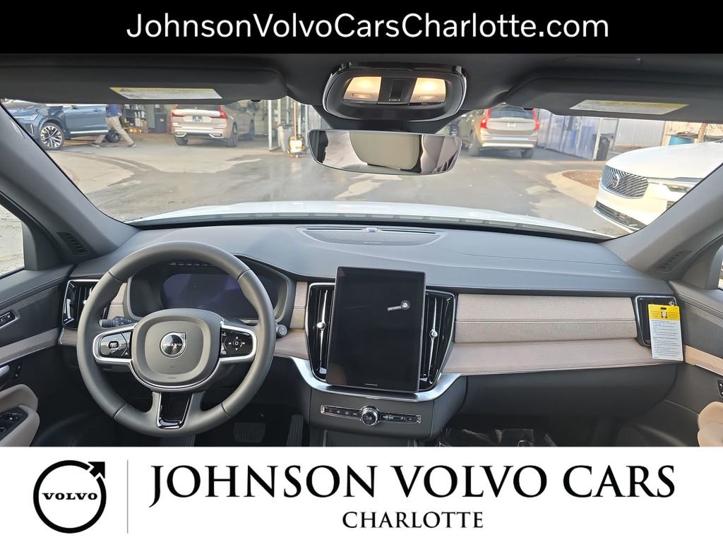 New 2026 Volvo XC90 B6 Plus w/ Protection Package Premier image 9