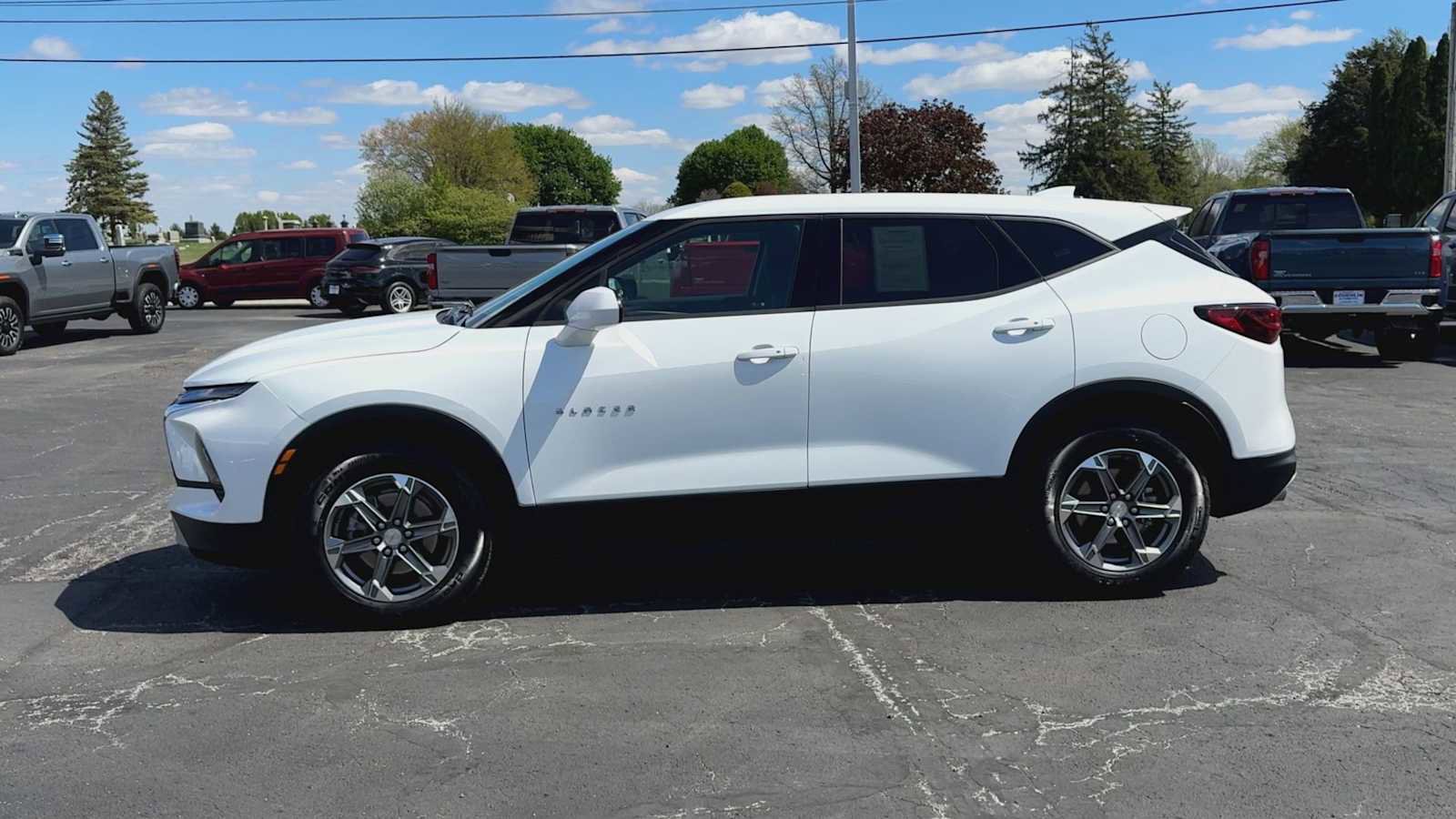 Certified 2025 Chevrolet Blazer LT FWD image 5