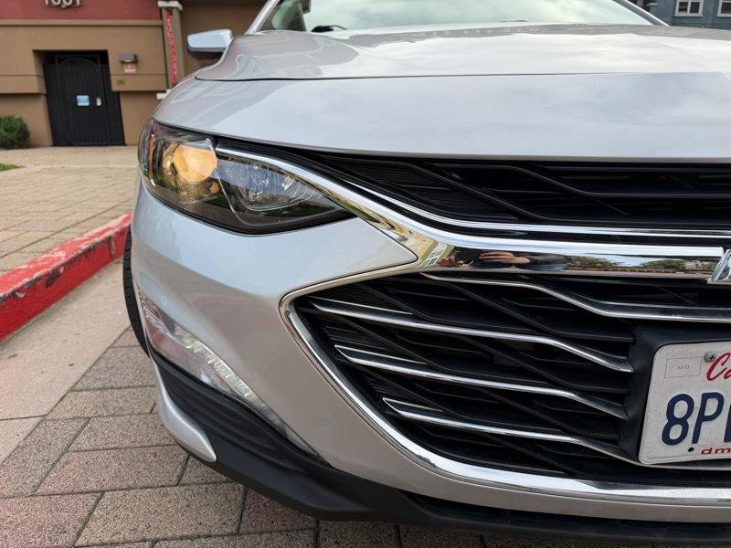 Used 2020 Chevrolet Malibu LT FWD image 17