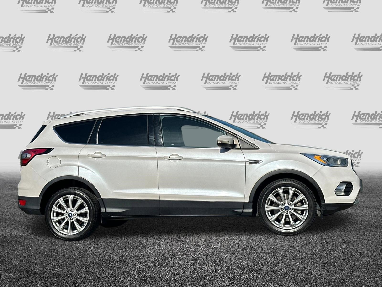 Used 2017 Ford Escape Titanium FWD image 3