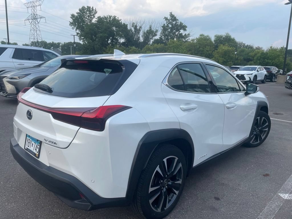 Used 2019 Lexus UX 250h w/ Premium Package AWD/4WD image 31