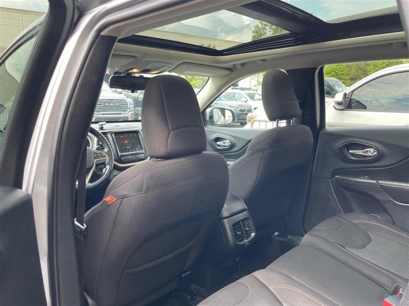 Used 2016 Jeep Cherokee 75th Anniversary image 43