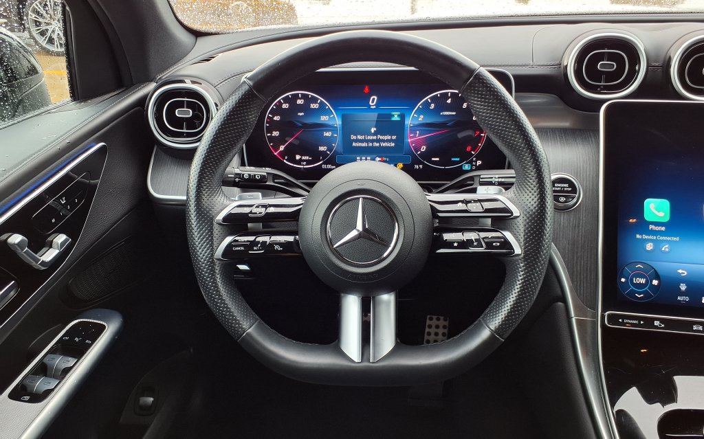 Used 2025 Mercedes-Benz GLC 300 image 22