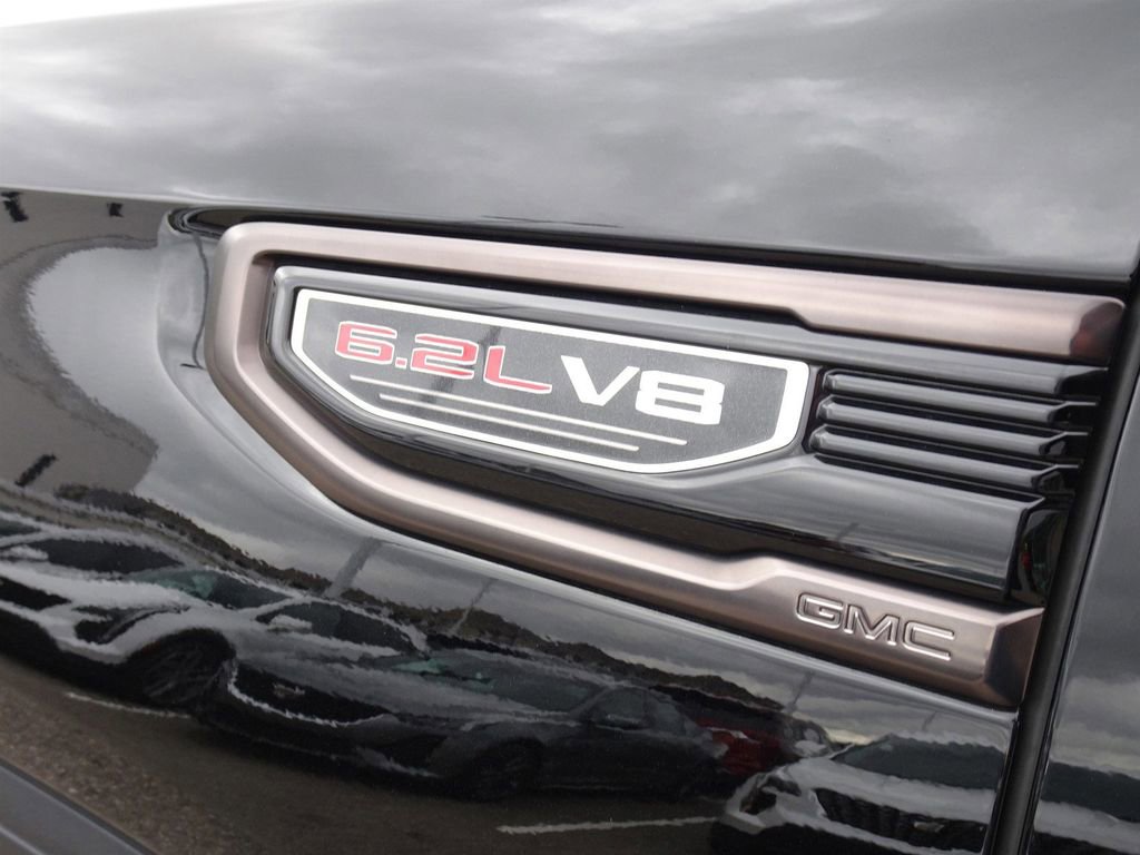Used 2023 GMC Sierra 1500 AT4X image 10