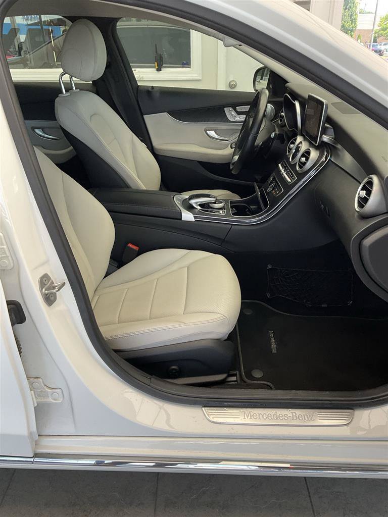 Used 2017 Mercedes-Benz C 300 4MATIC Sedan image 12