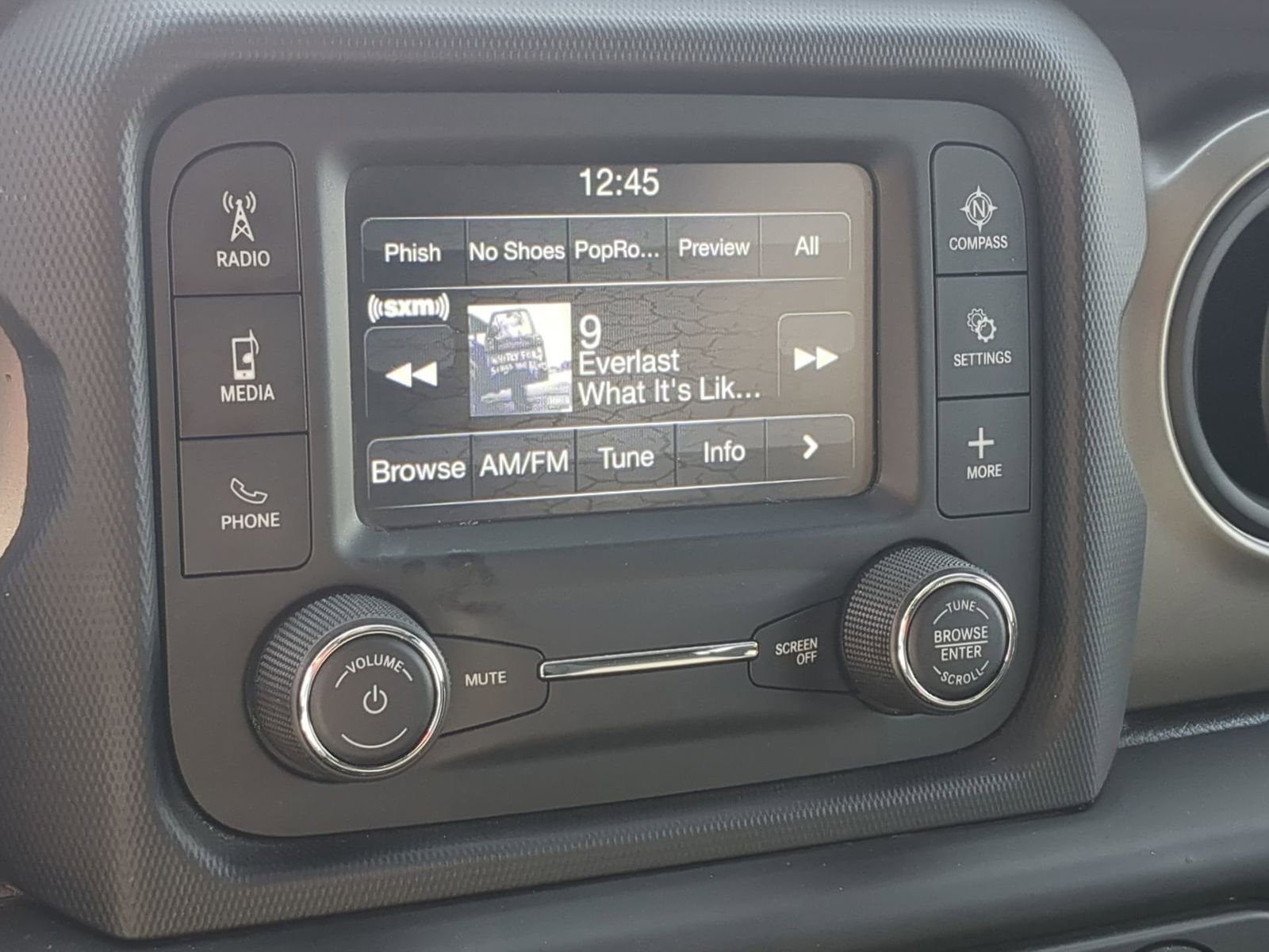 Used 2018 Jeep Wrangler Unlimited Sport S image 33