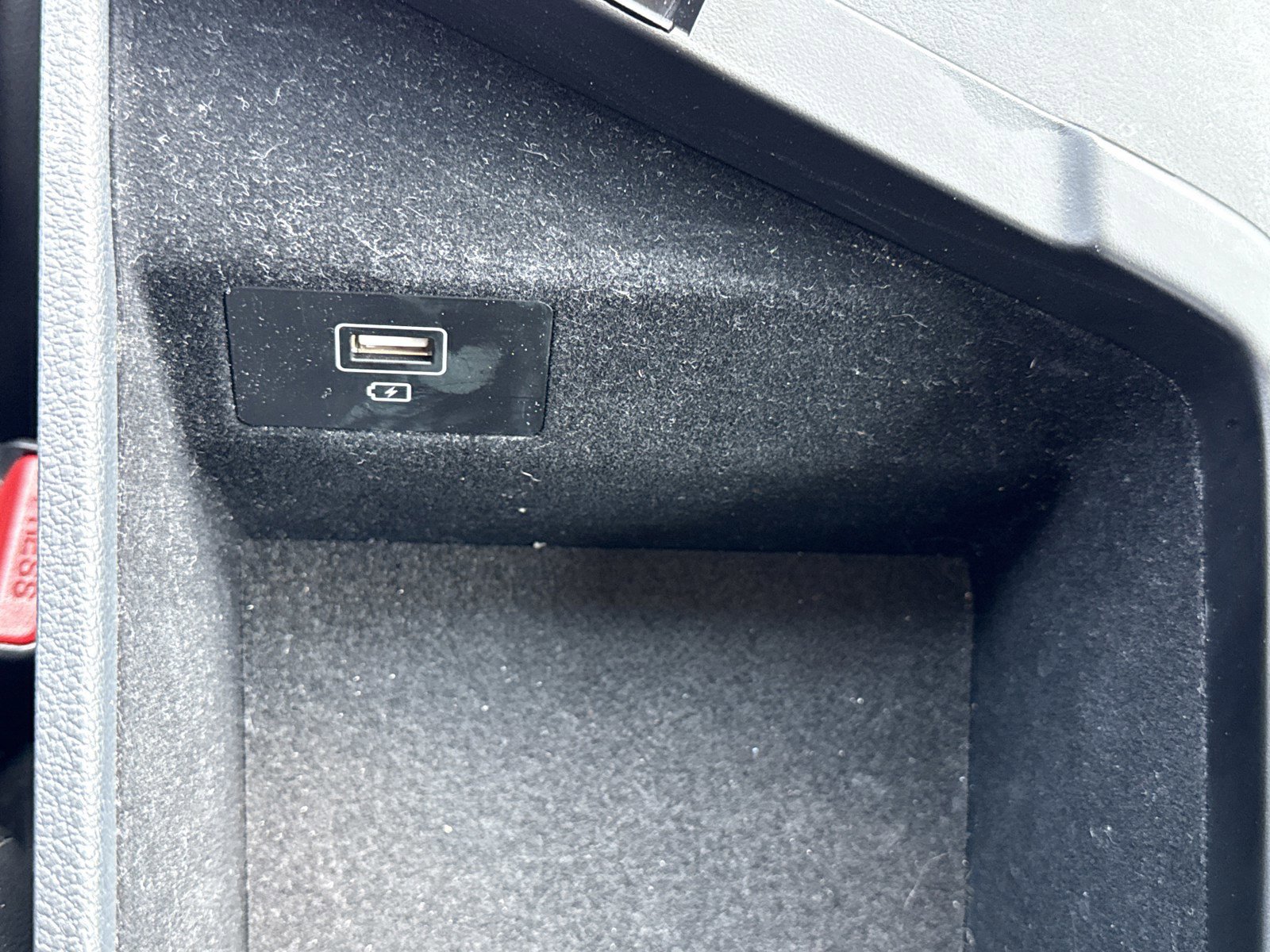 Used 2023 Genesis G70 2.0T RWD image 29