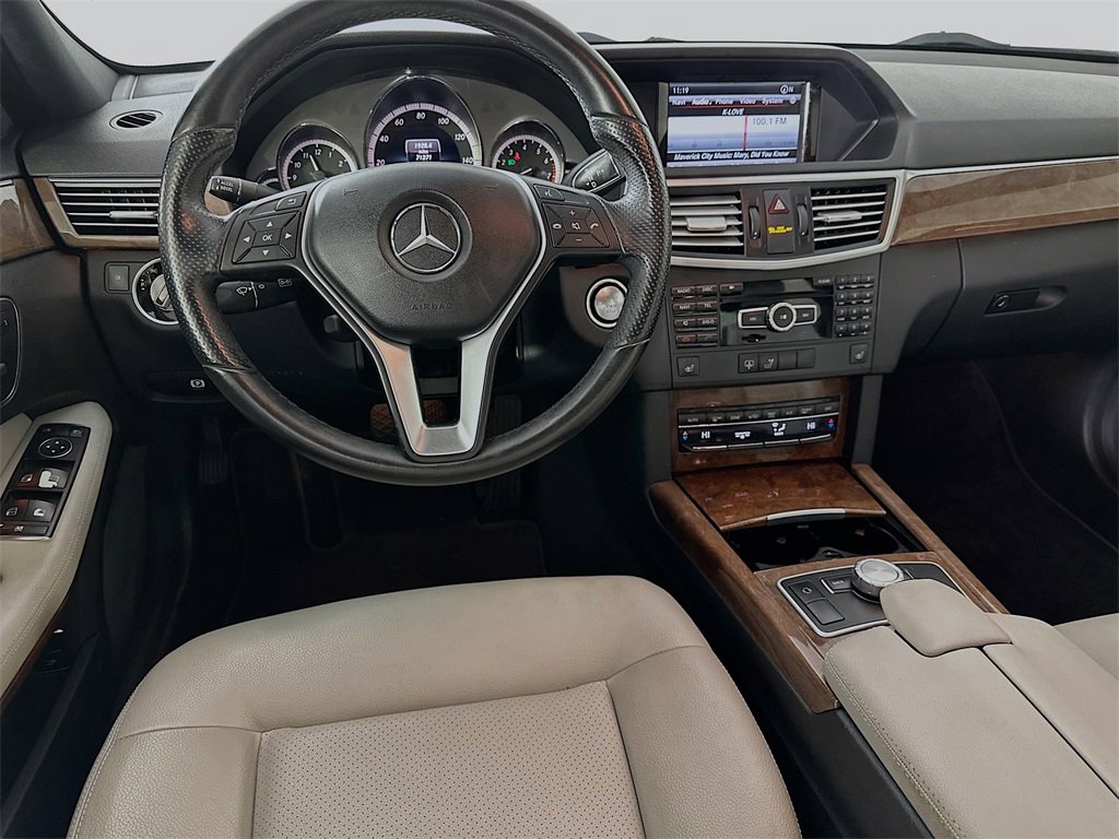 Used 2013 Mercedes-Benz E 350 Sedan image 24