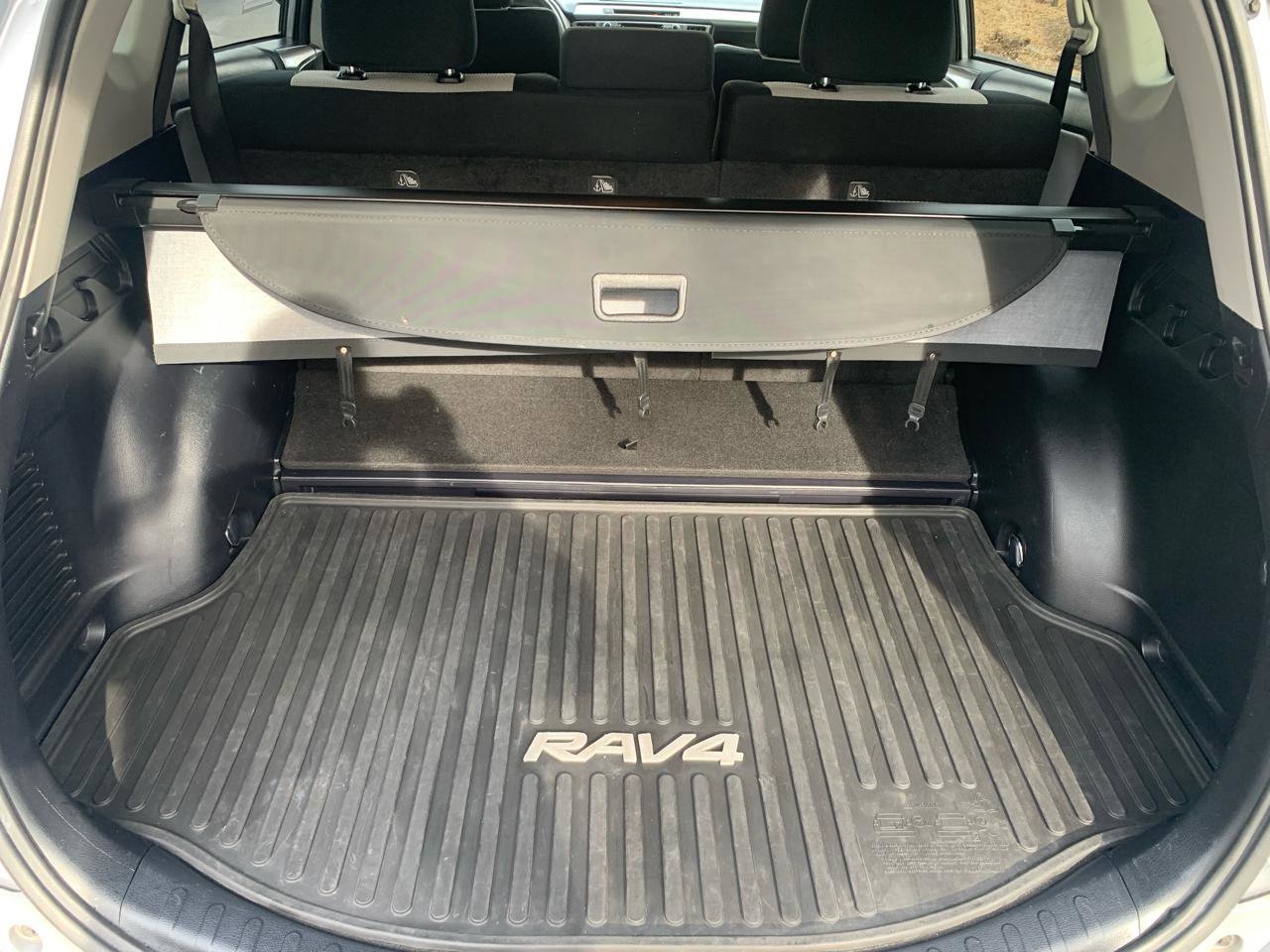 Used 2017 Toyota RAV4 XLE image 24