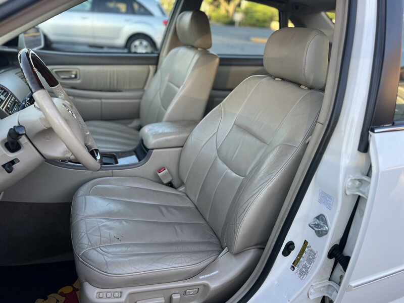 Used 2004 Toyota Avalon XLS FWD image 9