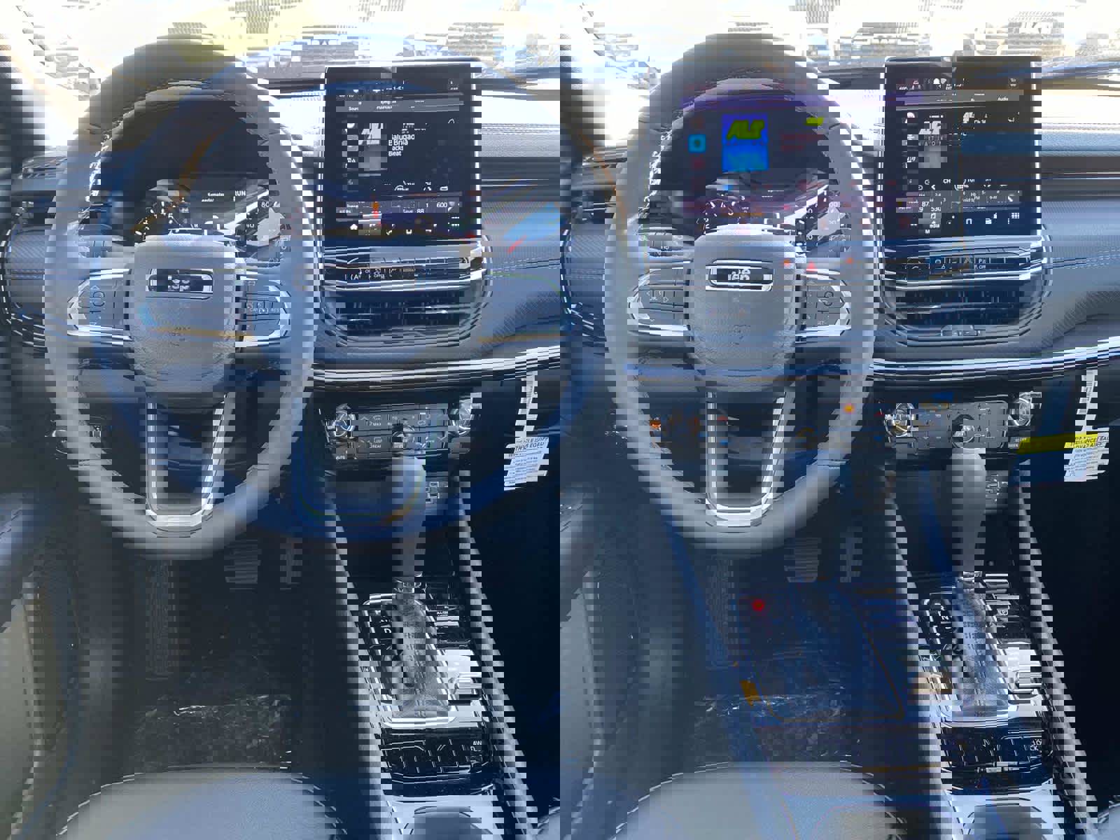 New 2026 Jeep Compass Limited image 8