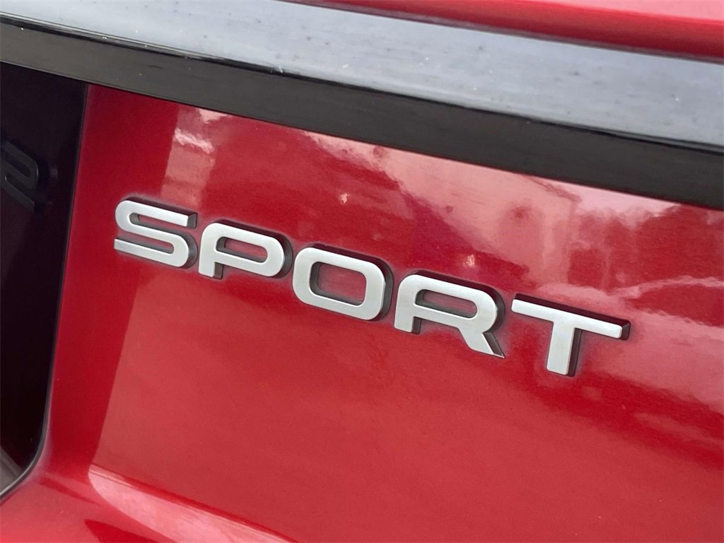 Used 2015 Land Rover Discovery Sport HSE image 8