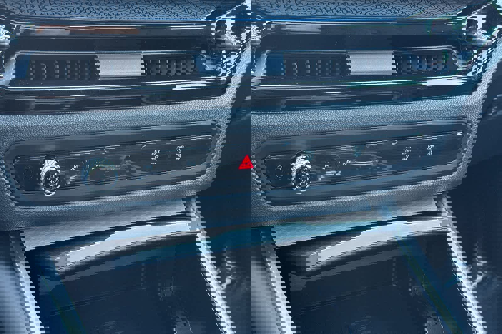 Used 2025 BMW 430i w/ Premium Package image 23