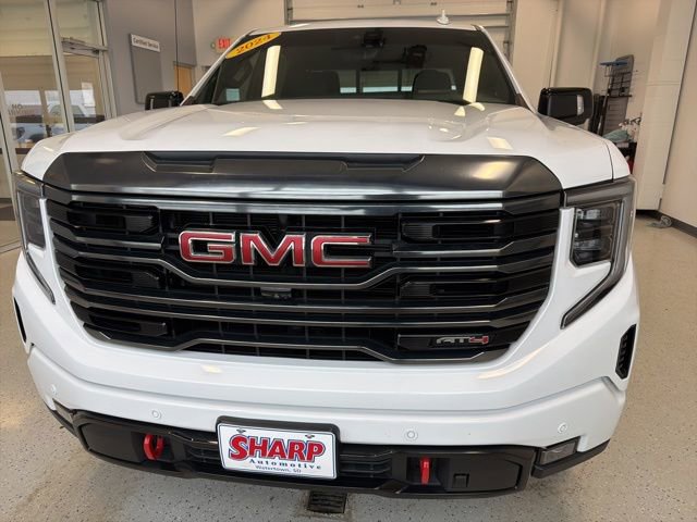 Used 2024 GMC Sierra 1500 AT4 w/ Technology Package image 5