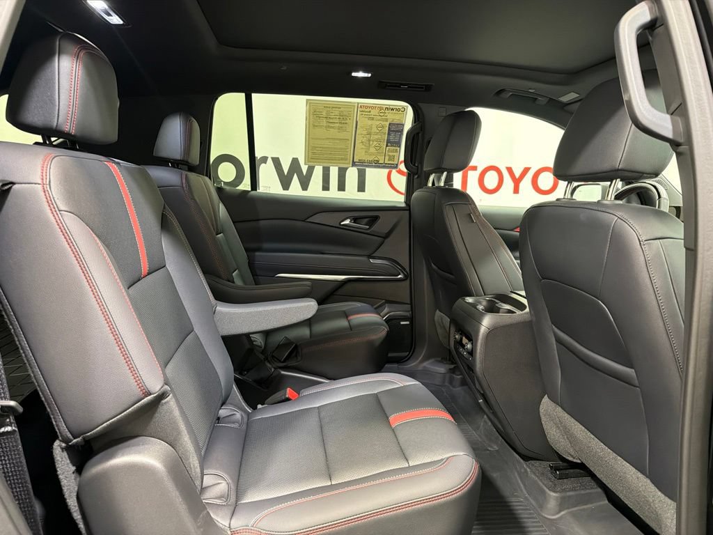 Used 2024 Chevrolet Traverse RS w/ LPO, Floor Liner Package AWD/4WD image 15