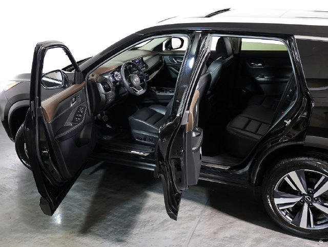 Used 2023 Nissan Rogue SL AWD/4WD image 5