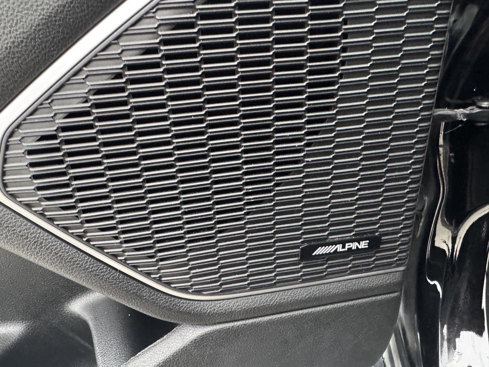 Used 2023 Jeep Grand Cherokee L Limited w/ Trailer Tow Group (B) image 19