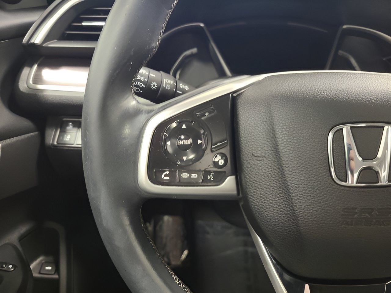 Certified 2020 Honda Civic EX image 22