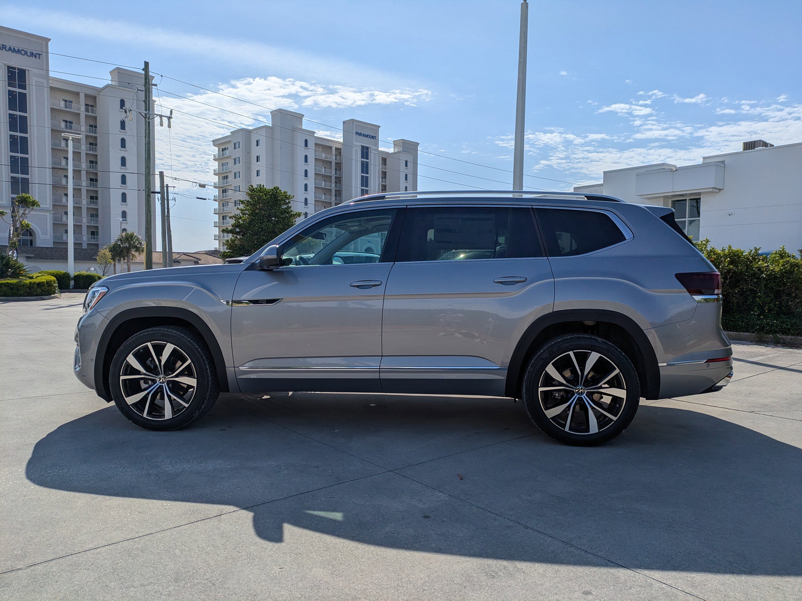 New 2026 Volkswagen Atlas SEL Premium R-Line AWD/4WD image 7