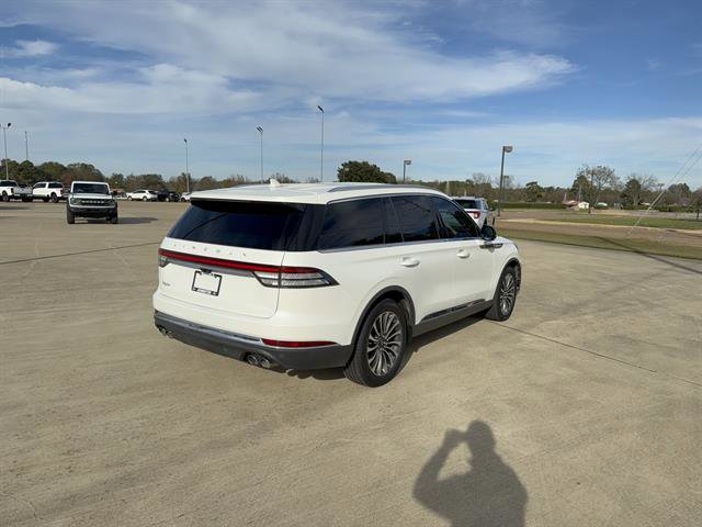 Used 2020 Lincoln Aviator Reserve w/ Class IV Trailer Tow Package RWD image 4