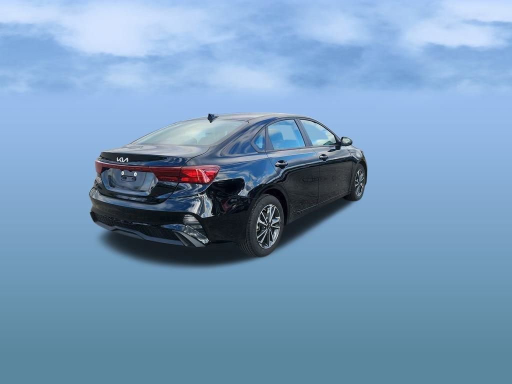 Certified 2023 Kia Forte LXS w/ LXS Technology Package image 7