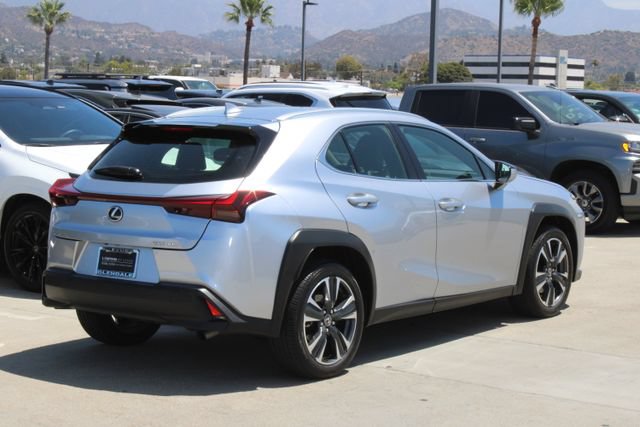Certified 2025 Lexus UX 300h FWD image 20