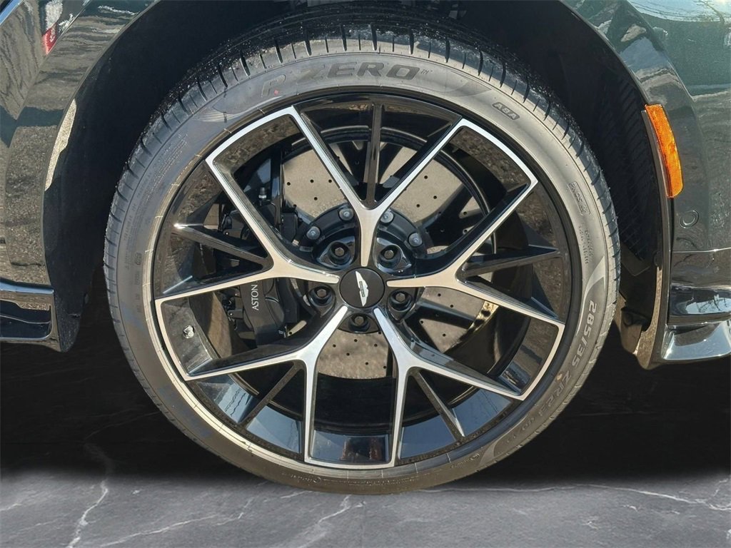 New 2026 Aston Martin DBX 707 image 30