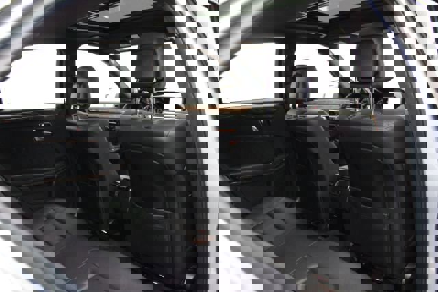 Used 2013 Mercedes-Benz E 400 Sport Sedan w/ Premium 1 Pkg image 22