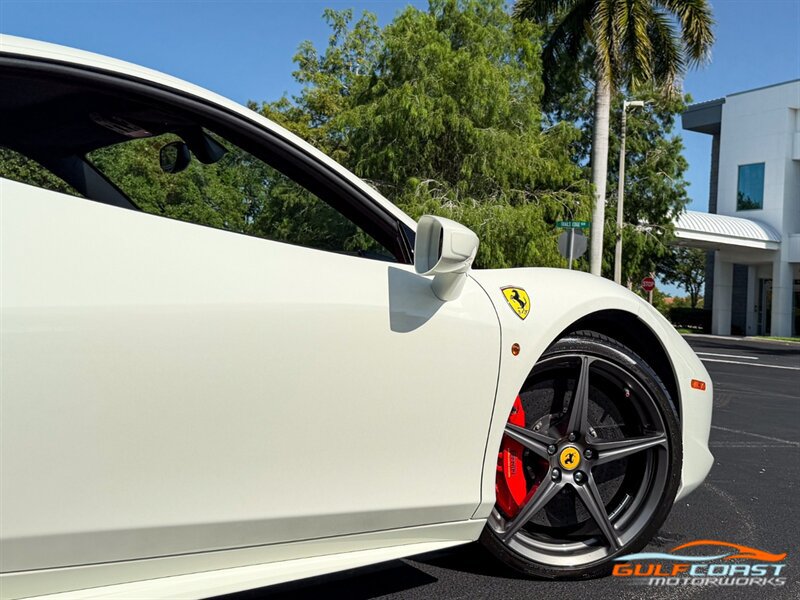 Used 2014 Ferrari 458 Italia Coupe RWD image 57