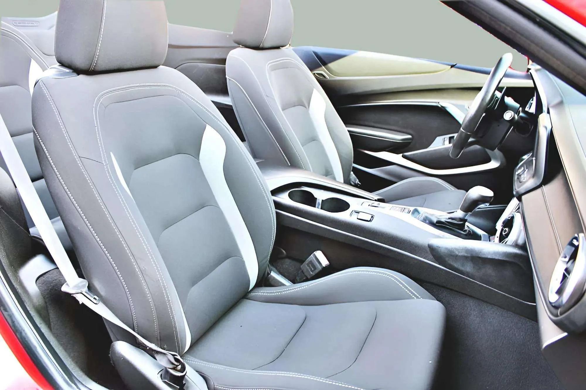 Used 2017 Chevrolet Camaro LT w/ RS Package image 28