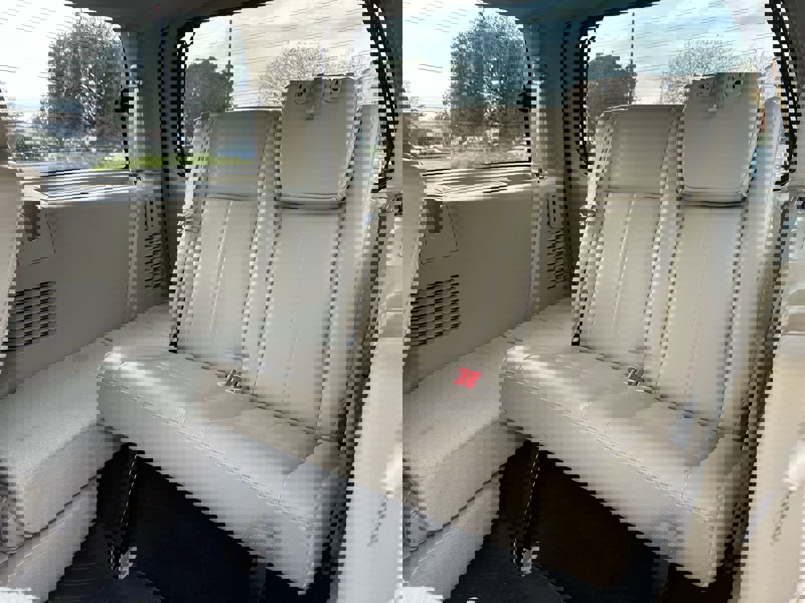 Used 2017 Ford Expedition Limited w/ Equipment Group 301A image 32