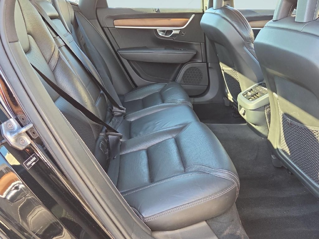 Used 2017 Volvo S90 T5 Inscription w/ Vision Package FWD image 30