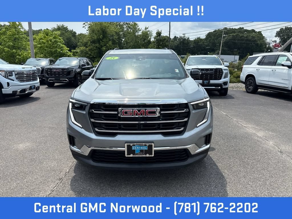 Certified 2025 GMC Acadia Elevation AWD/4WD image 8