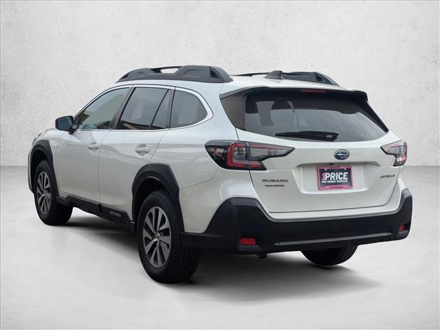 Used 2023 Subaru Outback Premium image 8