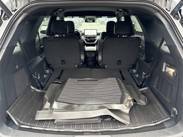 New 2026 Ford Explorer ST-Line w/ ST-Line Street Pack image 13