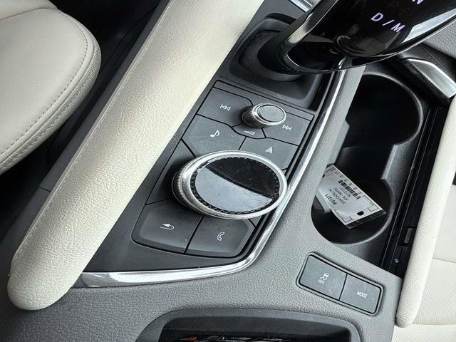 Used 2024 Cadillac XT6 Premium Luxury w/ LPO, Floor Liner Package AWD/4WD image 25
