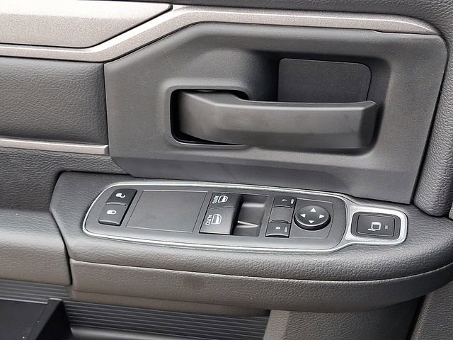 Used 2024 RAM 2500 Tradesman w/ Chrome Appearance Group image 20