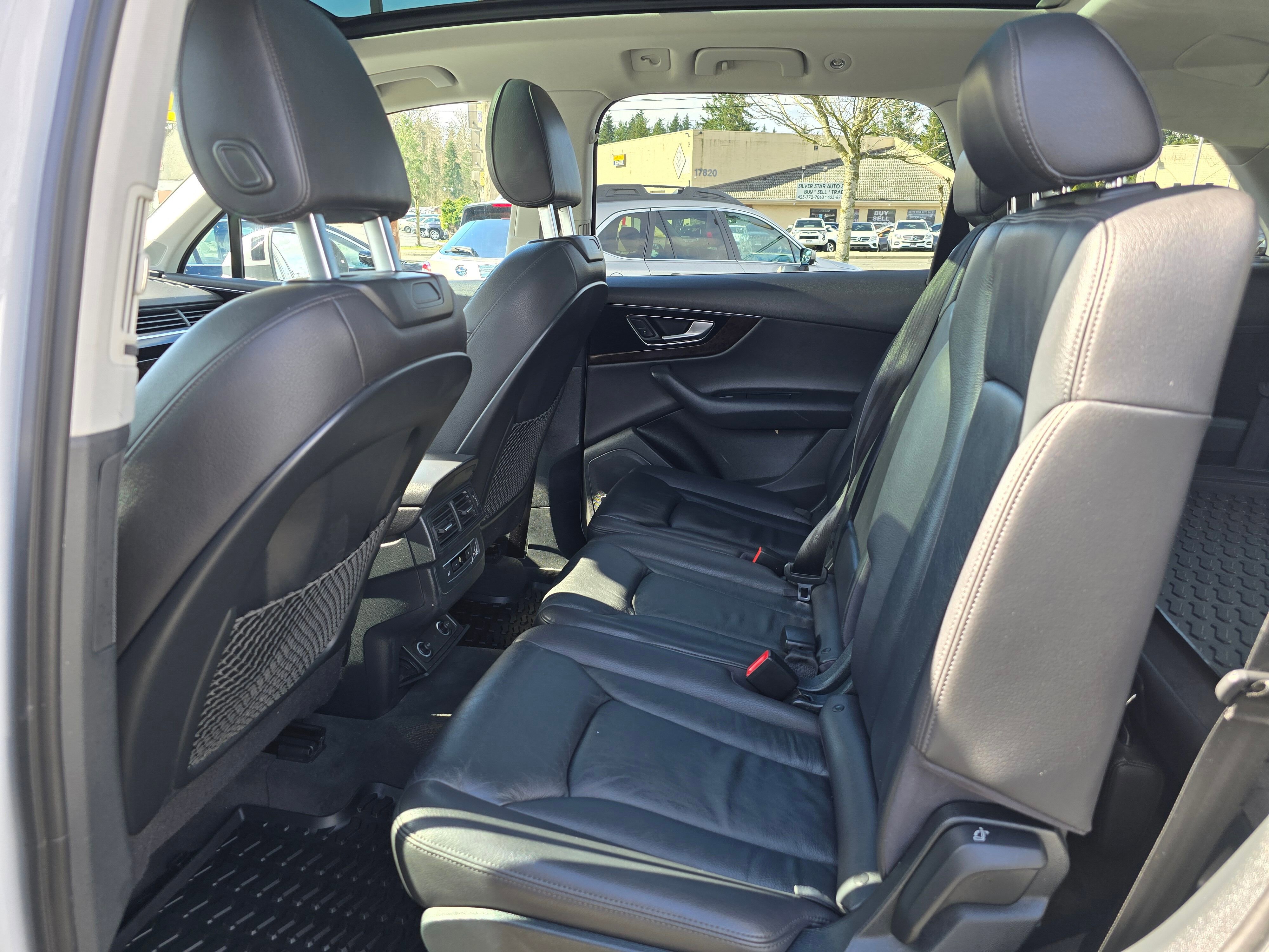 Used 2017 Audi Q7 3.0T Premium Plus w/ Premium Plus Package image 15