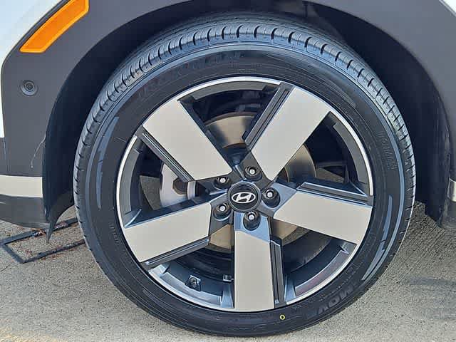 Used 2024 Hyundai Santa Fe Limited AWD/4WD image 13