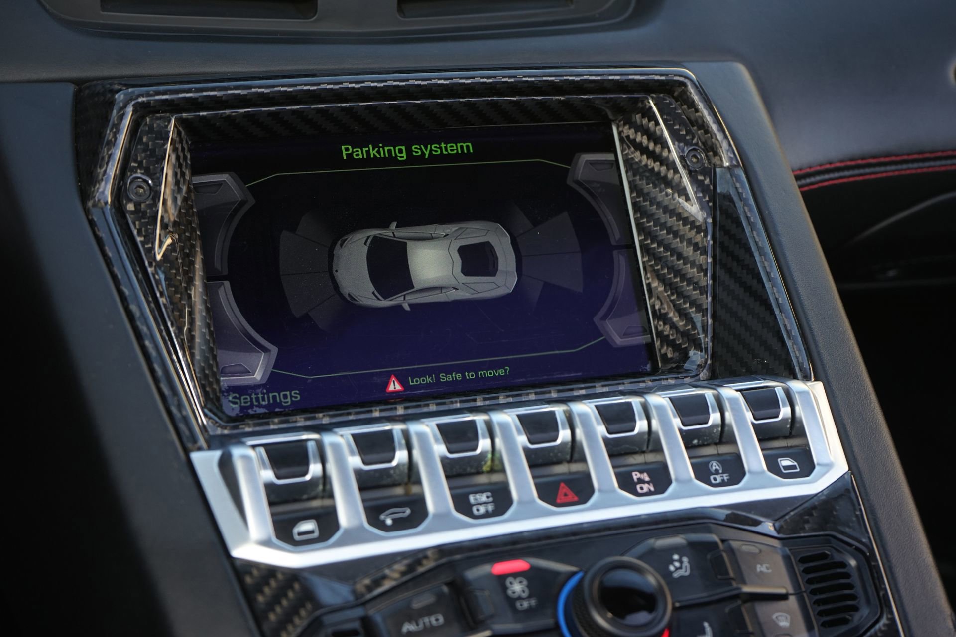 Used 2018 Lamborghini Aventador S image 26