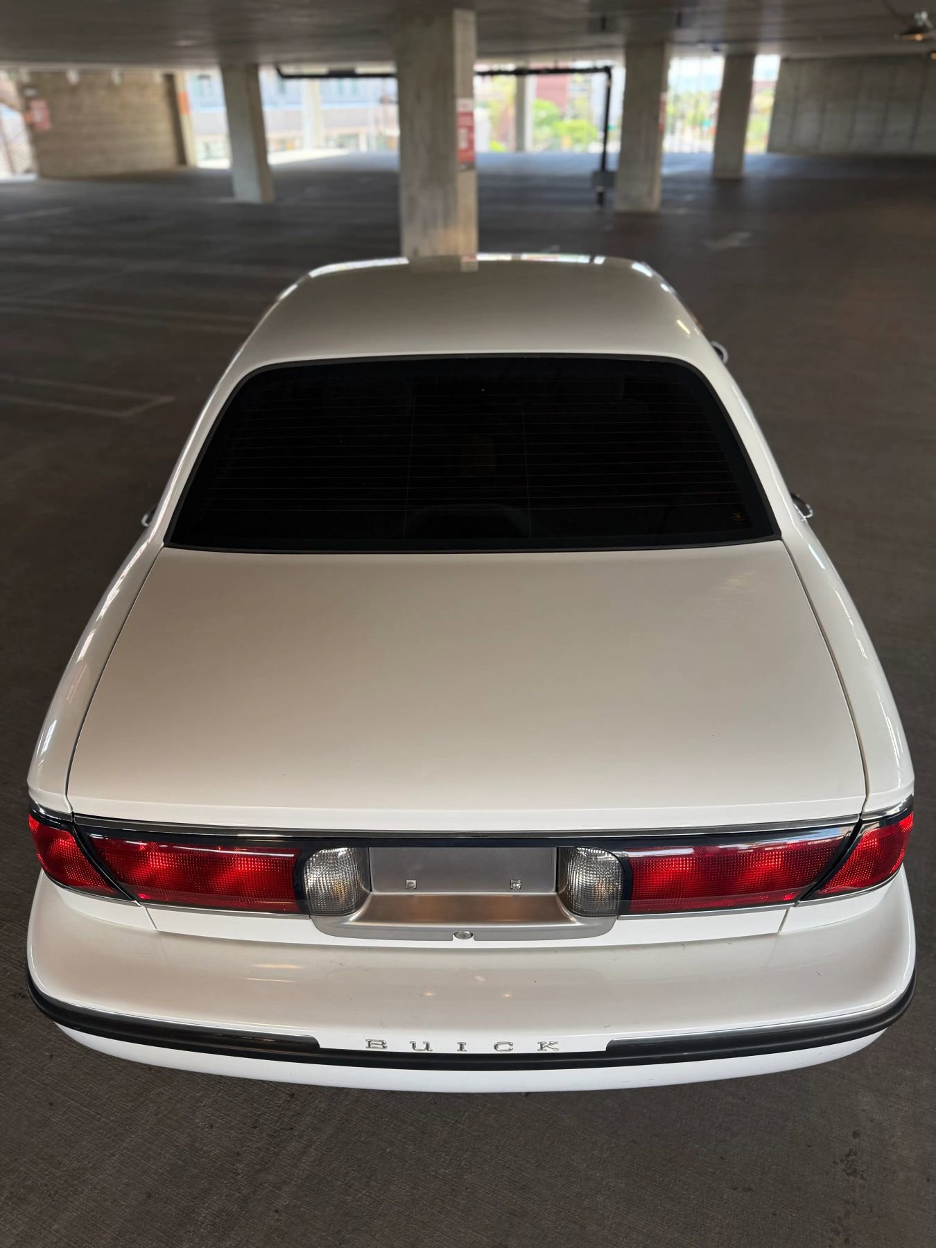 Used 1999 Buick Le Sabre Custom w/ Headliner Lighting Pkg FWD image 21