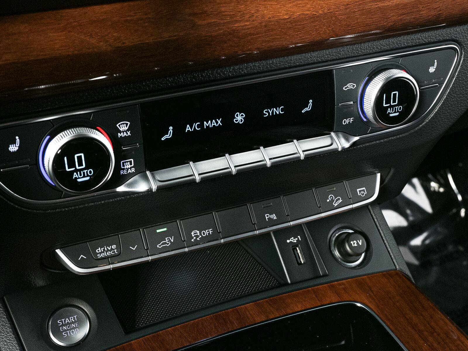 Used 2023 Audi Q5 e Premium AWD/4WD image 15