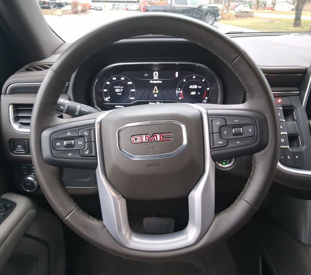Used 2023 GMC Yukon SLT w/ SLT Luxury Package AWD/4WD image 22