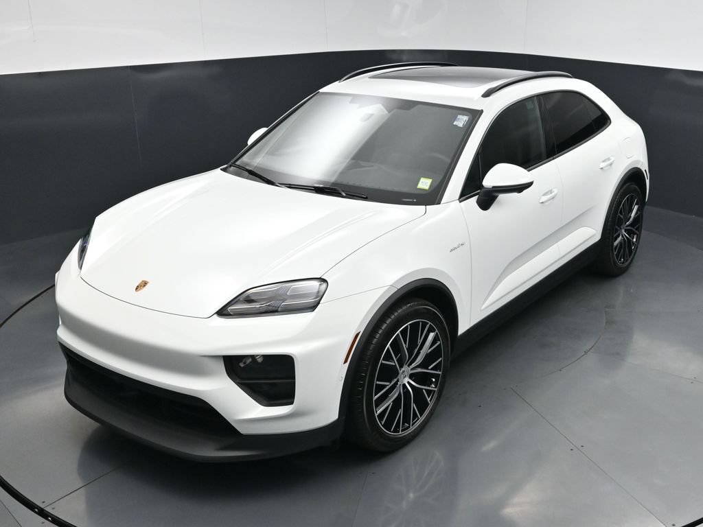New 2026 Porsche Macan 4 Electric AWD/4WD image 14
