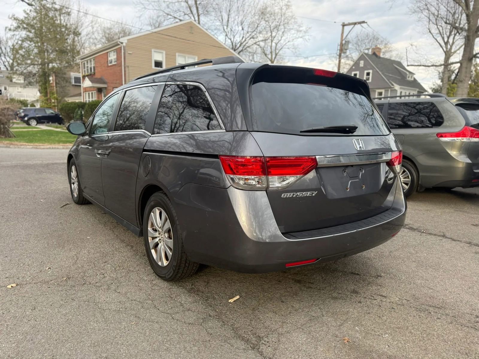 Used 2017 Honda Odyssey EX-L image 6