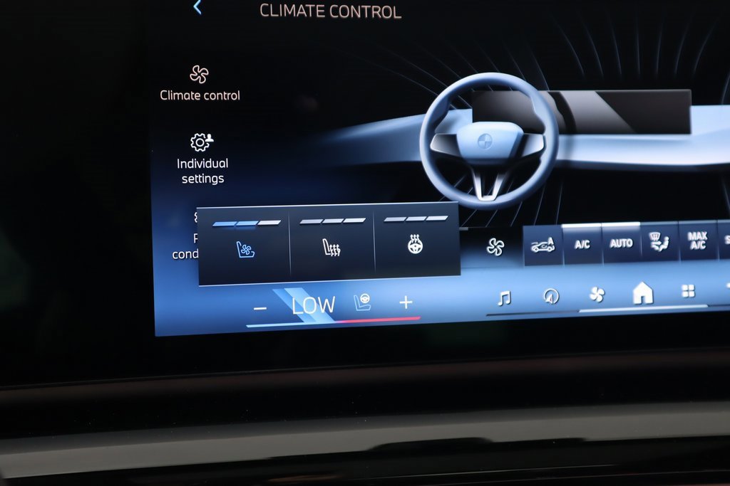 New 2026 BMW 550e xDrive image 8