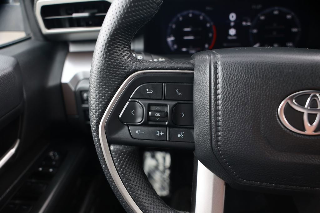 Used 2024 Toyota Tacoma TRD Off-Road AWD/4WD image 20