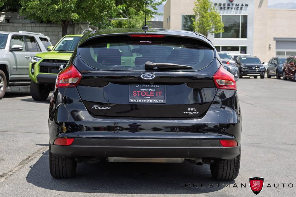 Used 2018 Ford Focus SEL w/ Cold Weather Package FWD image 16